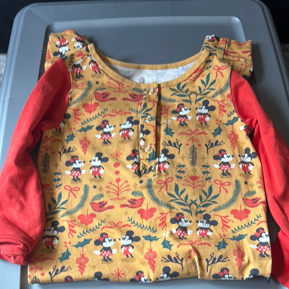Disney Kids' Yellow and Red Mickey Mouse rag